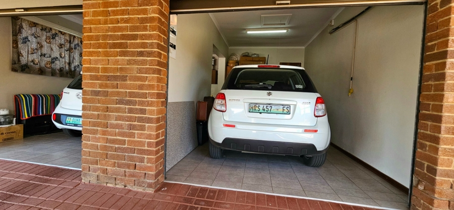3 Bedroom Property for Sale in Fichardt Park Free State